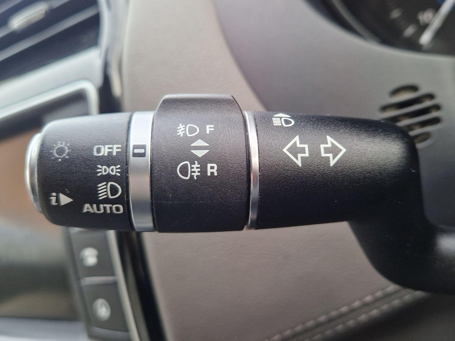 Used Jaguar F-Pace 2017 for sale - 77155520: Photo 43