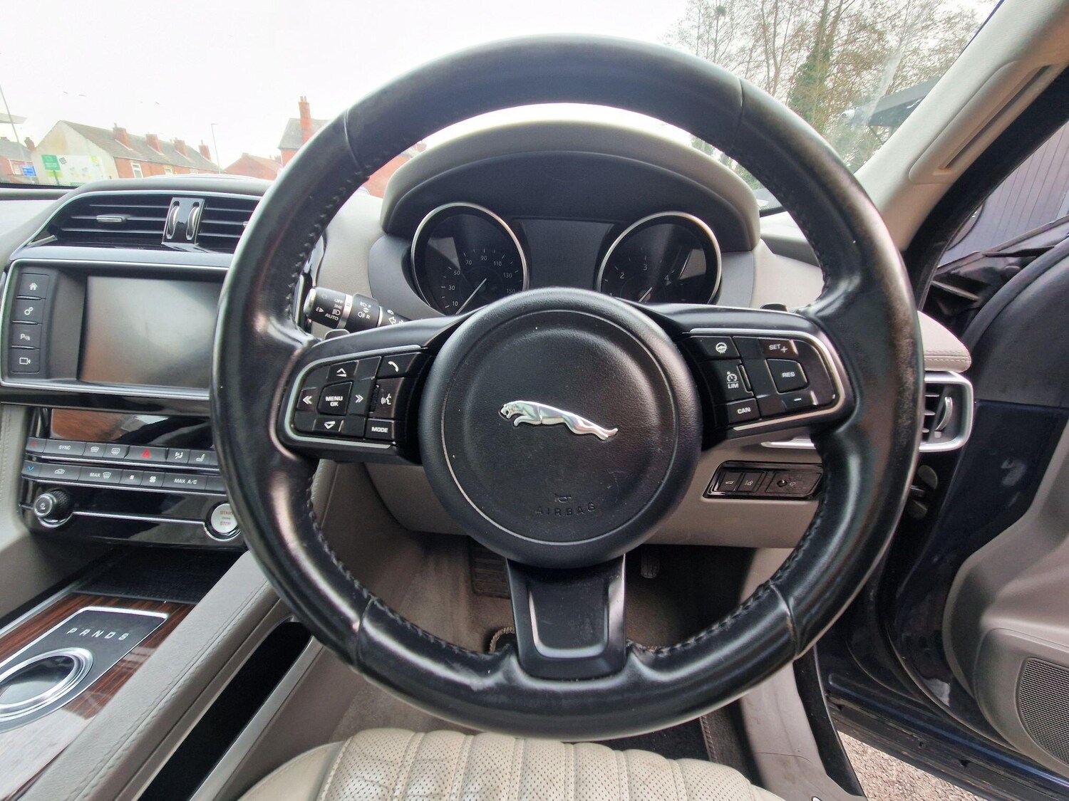 Used Jaguar F-Pace 2017 for sale - 77155520: Photo 44