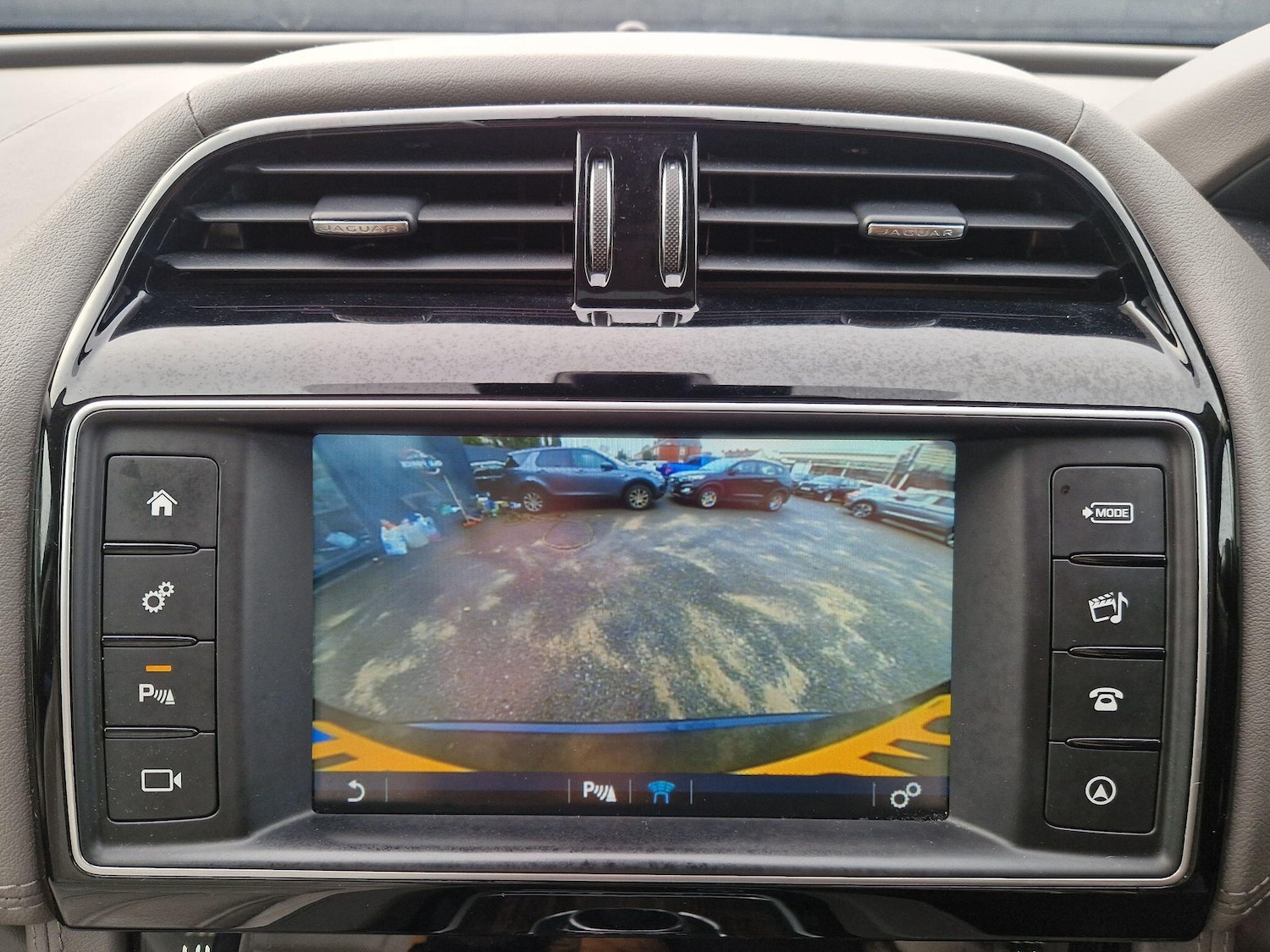 Used Jaguar F-Pace 2017 for sale - 77155520: Photo 48