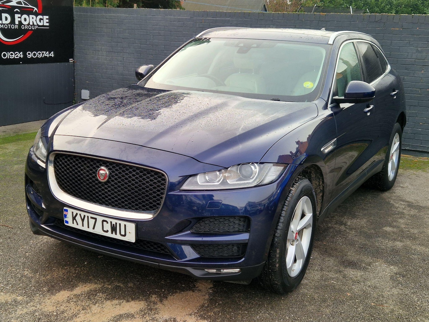 Used Jaguar F-Pace 2017 for sale - 77155520: Photo 5