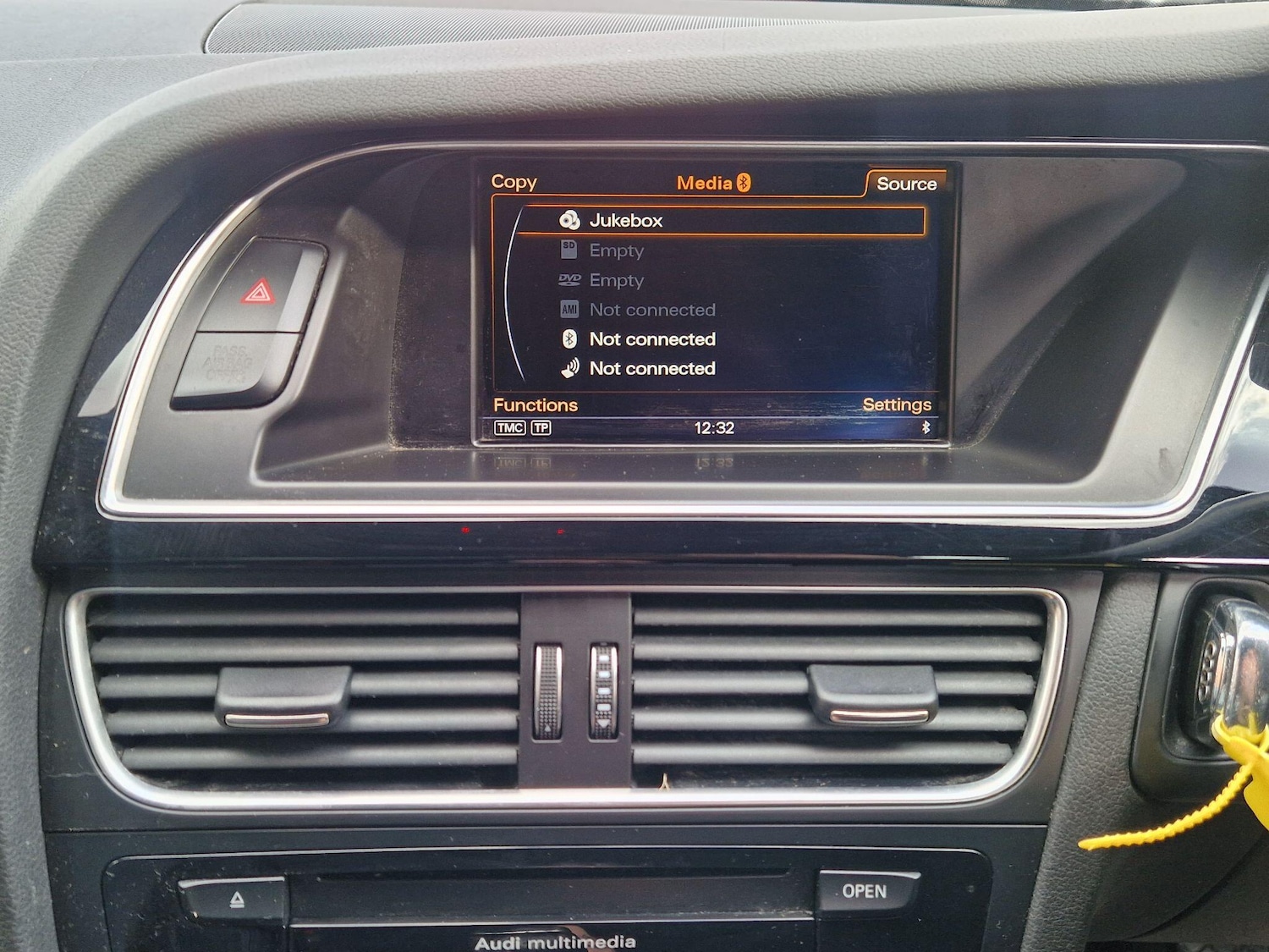 Used Audi A4 2015 for sale - 77657627: Photo 49