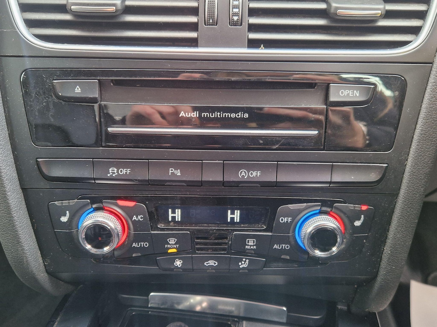 Used Audi A4 2015 for sale - 77657627: Photo 50