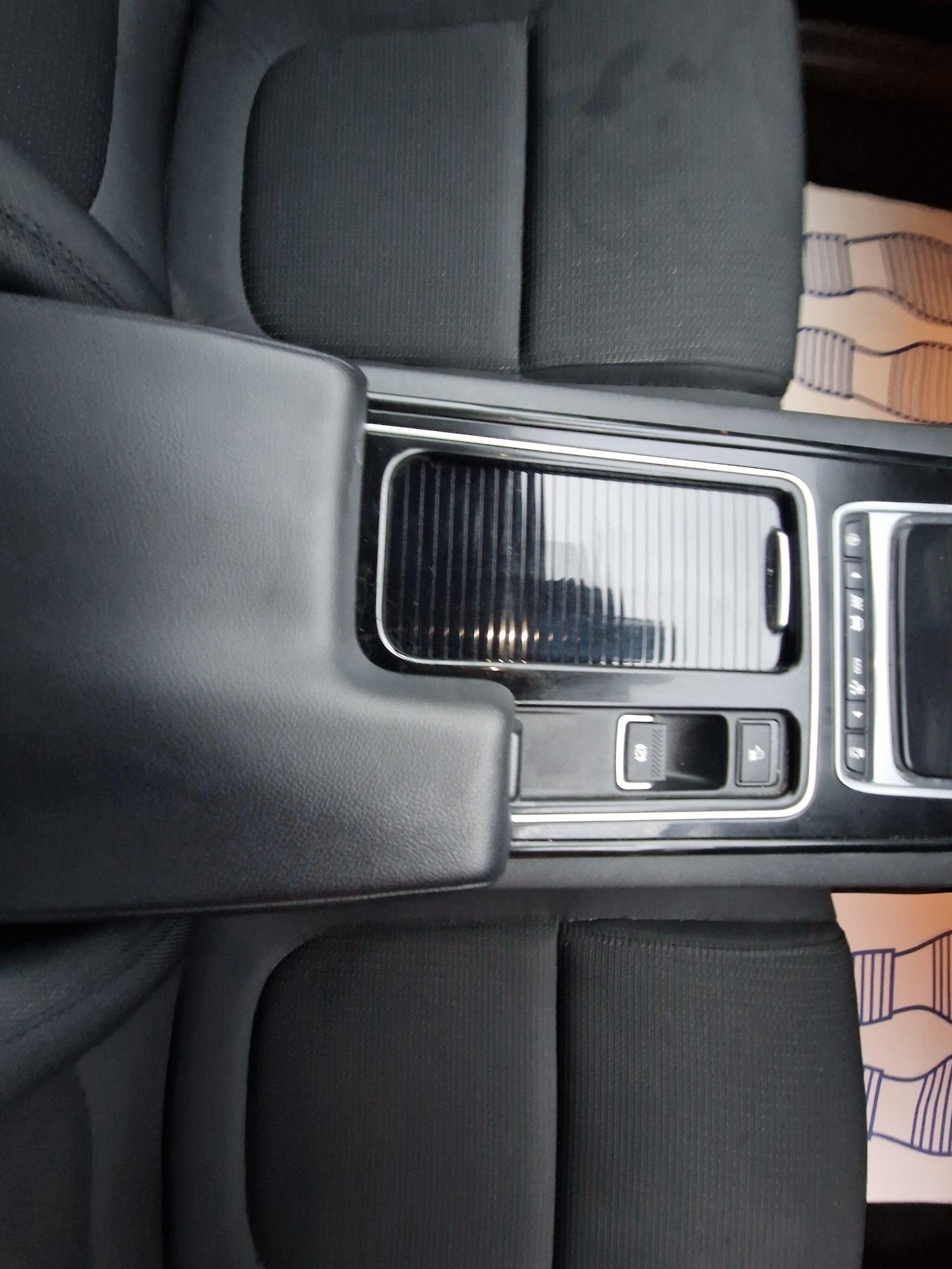 Used Jaguar XE 2017 for sale - 77306242: Photo 24