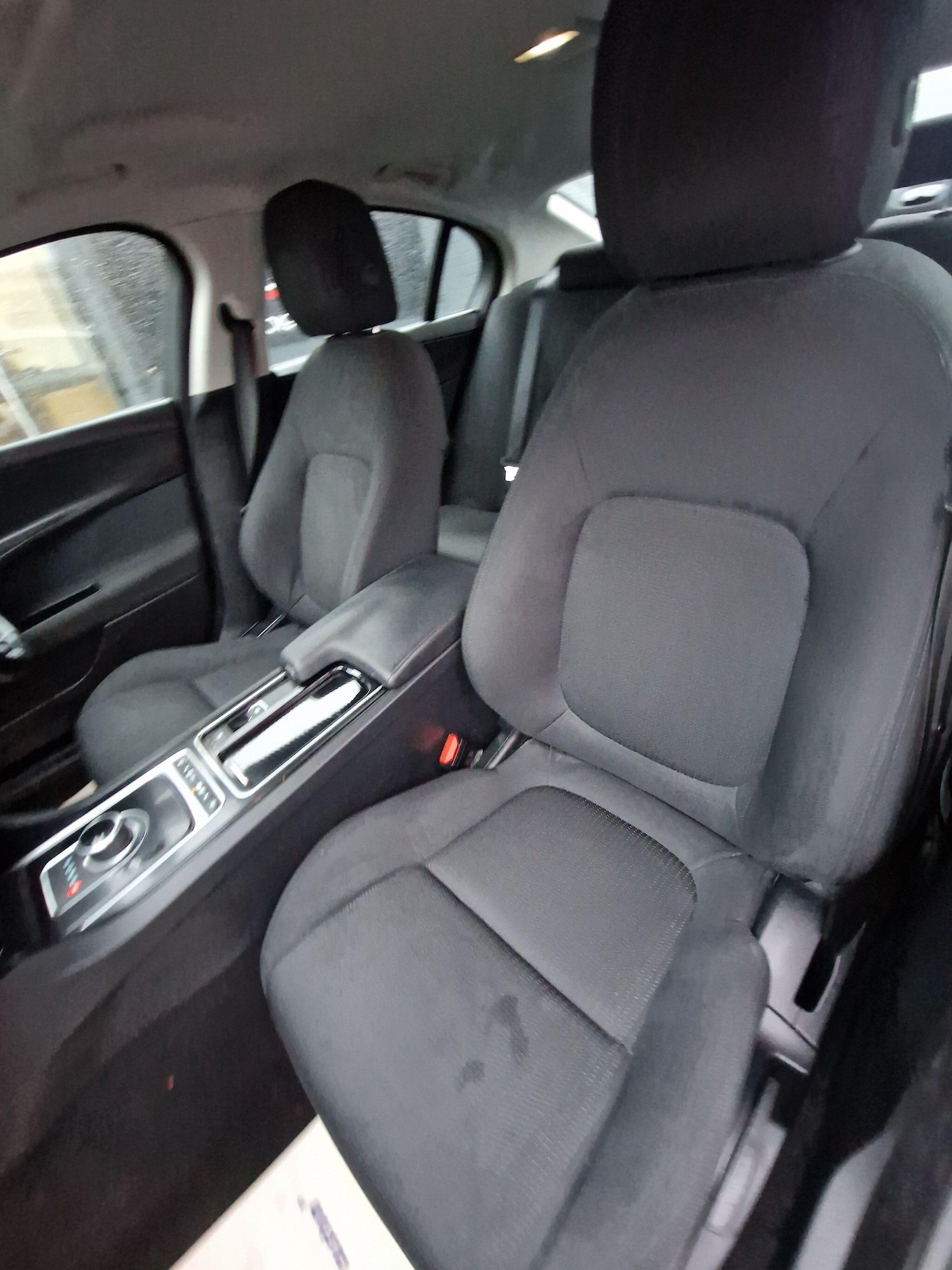 Used Jaguar XE 2017 for sale - 77306242: Photo 32