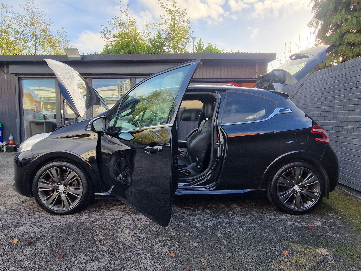 Used Peugeot 208 2014 for sale - 76781211: Photo 14