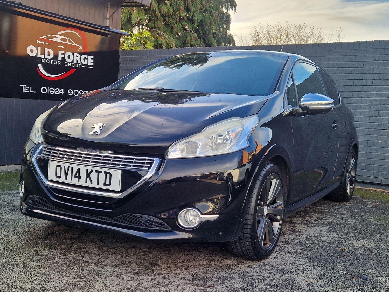 Used Peugeot 208 2014 for sale - 76781211: Photo 17