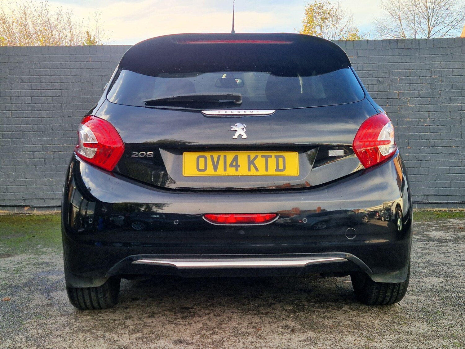 Used Peugeot 208 2014 for sale - 76781211: Photo 23