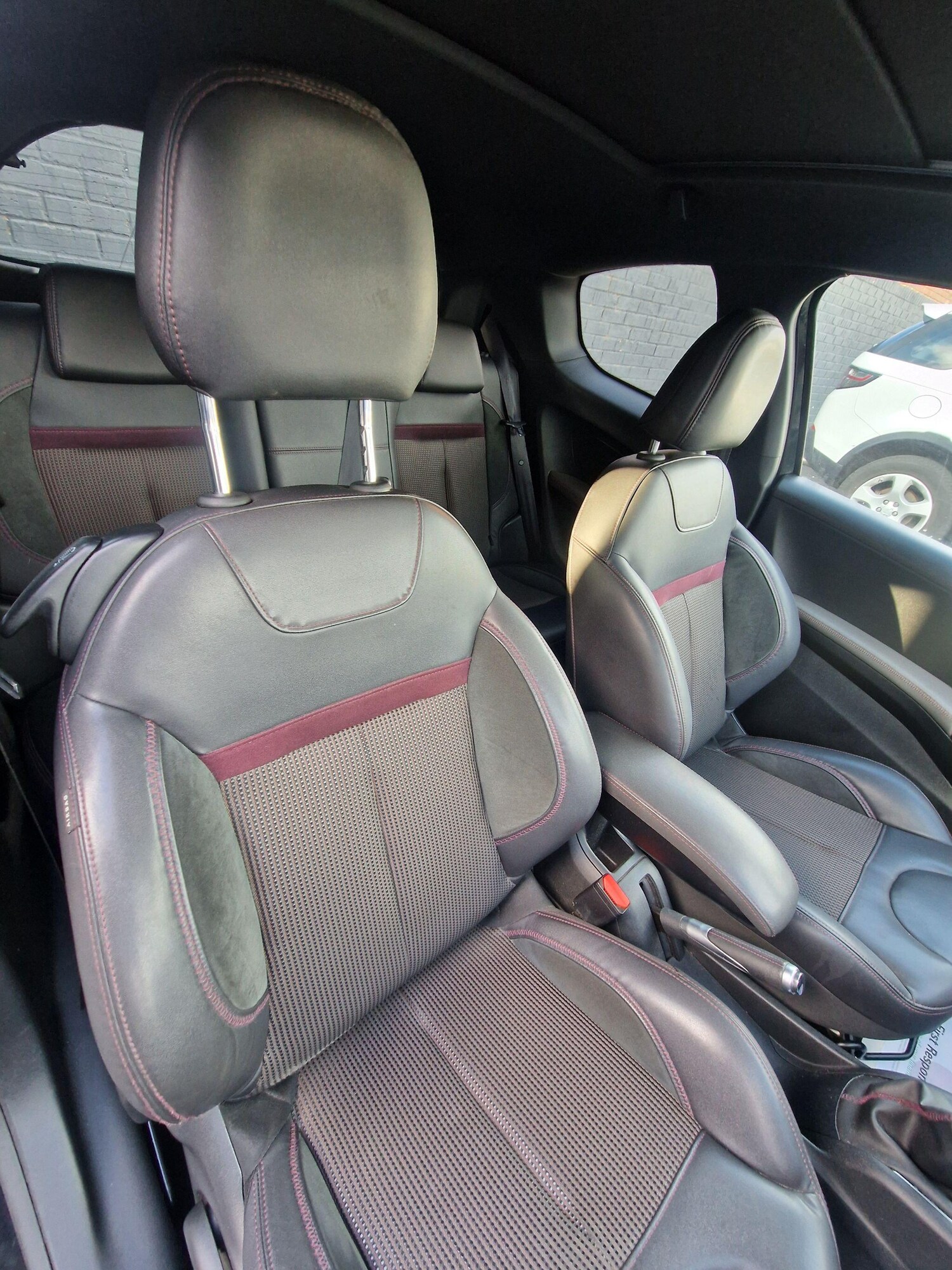 Used Peugeot 208 2014 for sale - 76781211: Photo 29