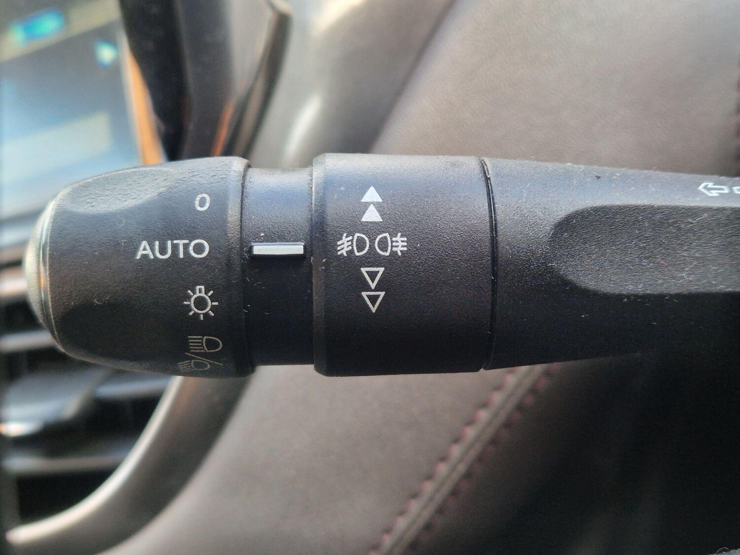 Used Peugeot 208 2014 for sale - 76781211: Photo 39