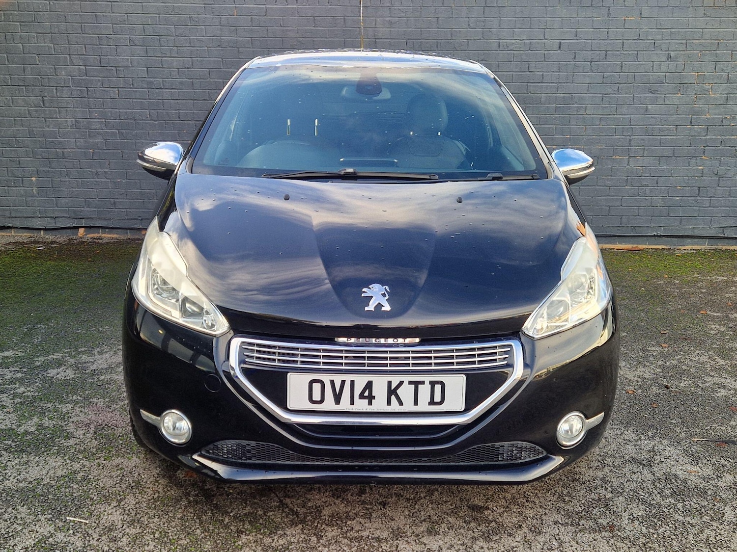 Used Peugeot 208 2014 for sale - 76781211: Photo 4