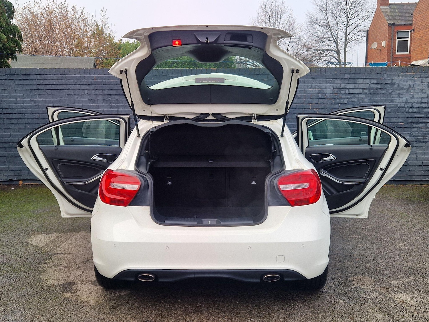 Used Mercedes-Benz A-Class 2015 for sale - 77352049: Photo 20