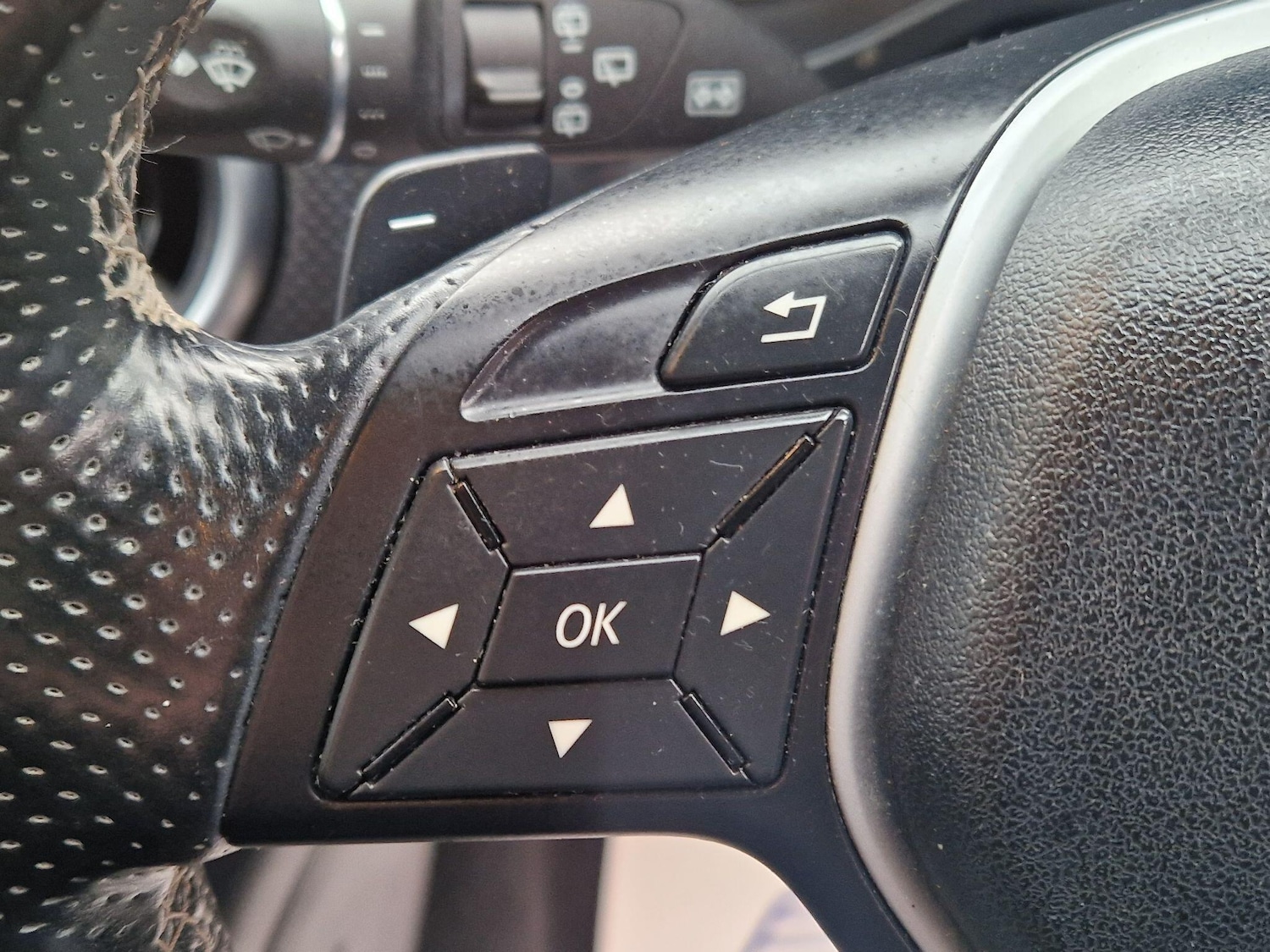 Used Mercedes-Benz A-Class 2015 for sale - 77352049: Photo 48