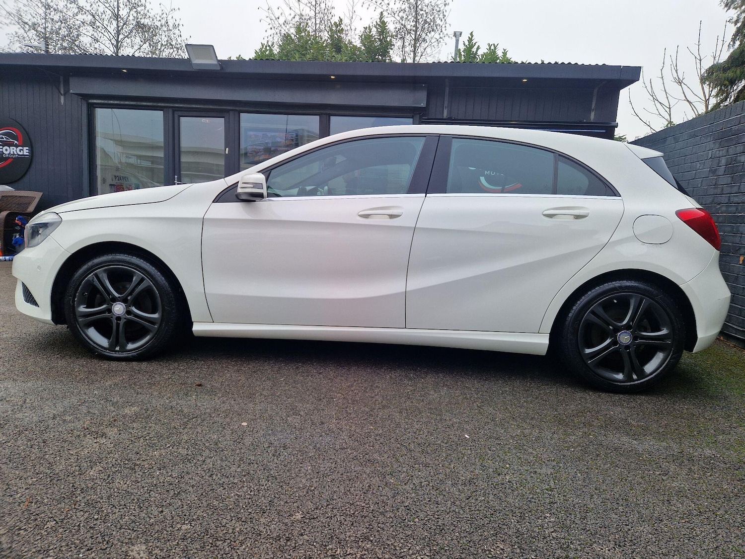 Used Mercedes-Benz A-Class 2015 for sale - 77352049: Photo 6