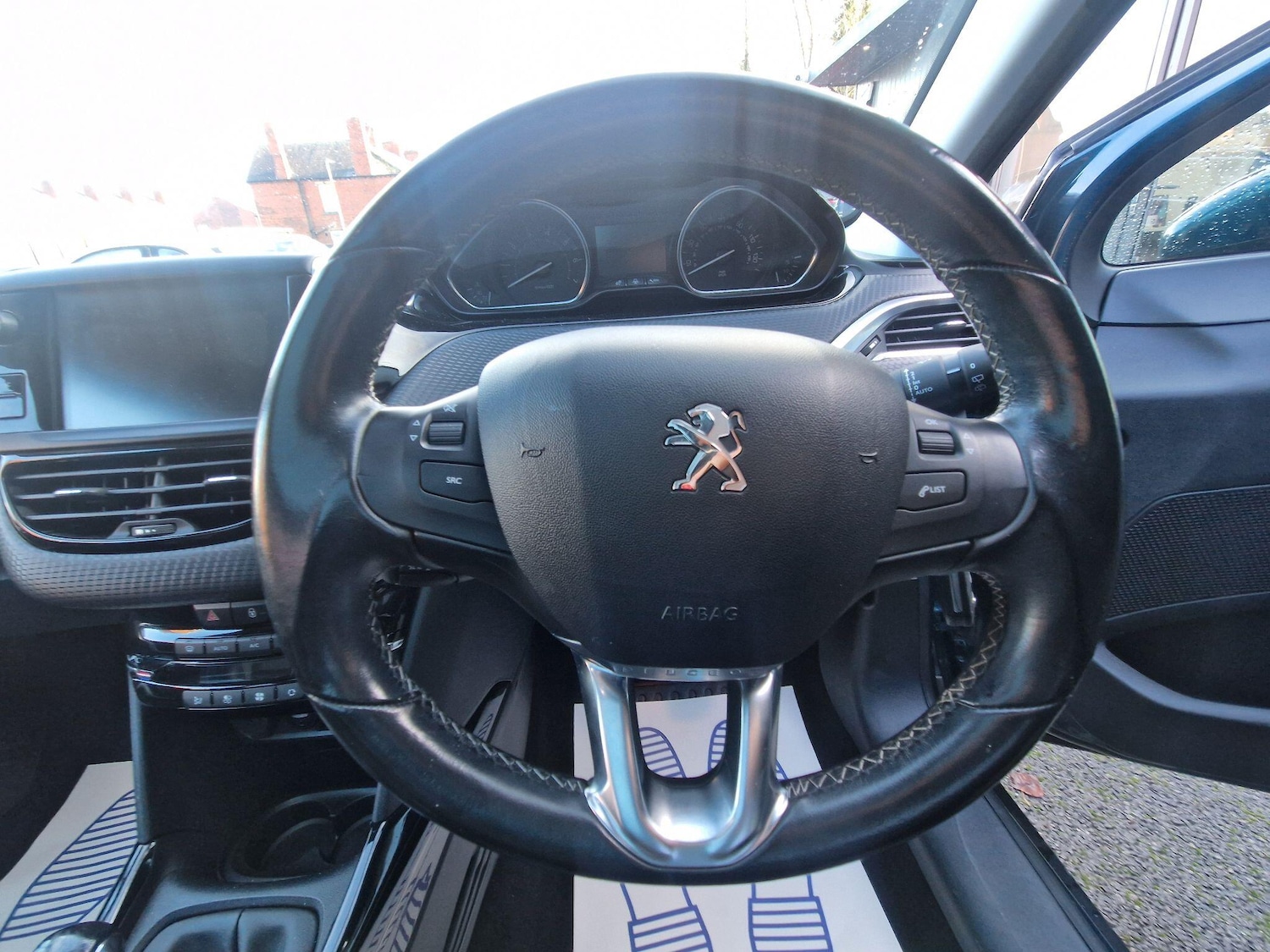 Used Peugeot 2008 2018 for sale - 77229621: Photo 45