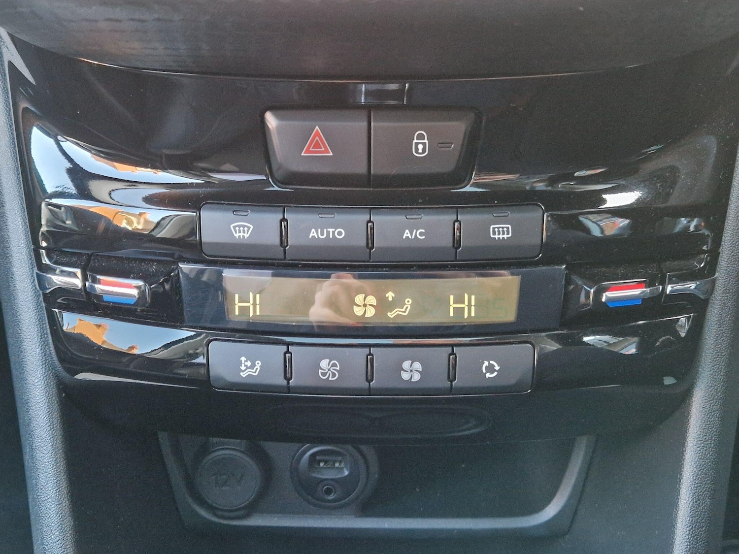 Used Peugeot 2008 2018 for sale - 77229621: Photo 50