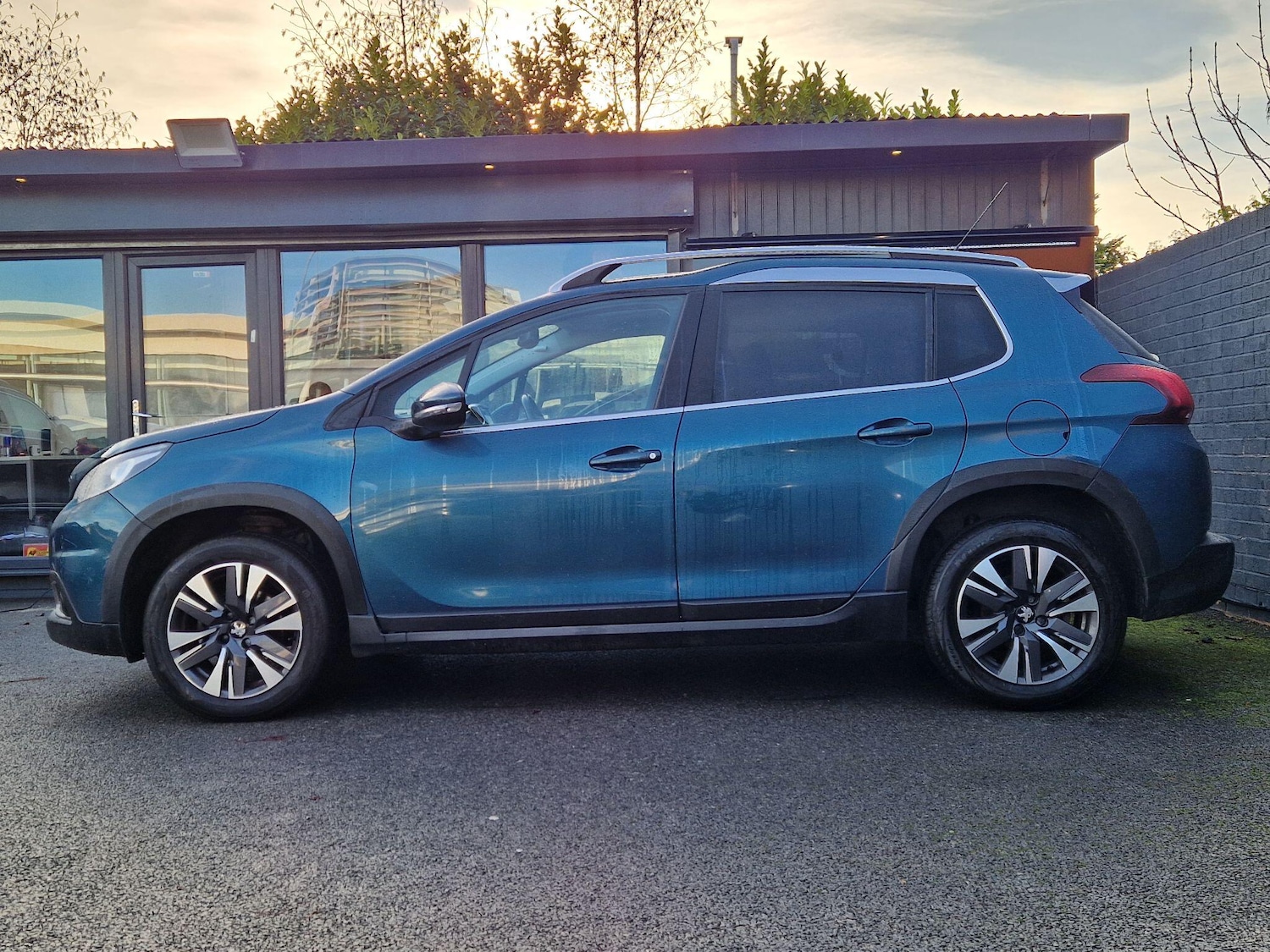 Used Peugeot 2008 2018 for sale - 77229621: Photo 6