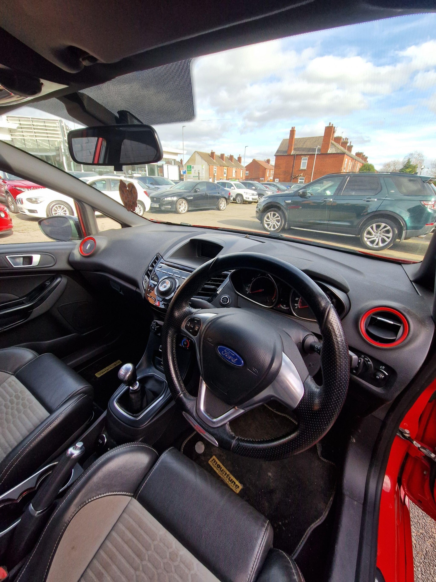 Used Ford Fiesta 2013 for sale - 77892845: Photo 32