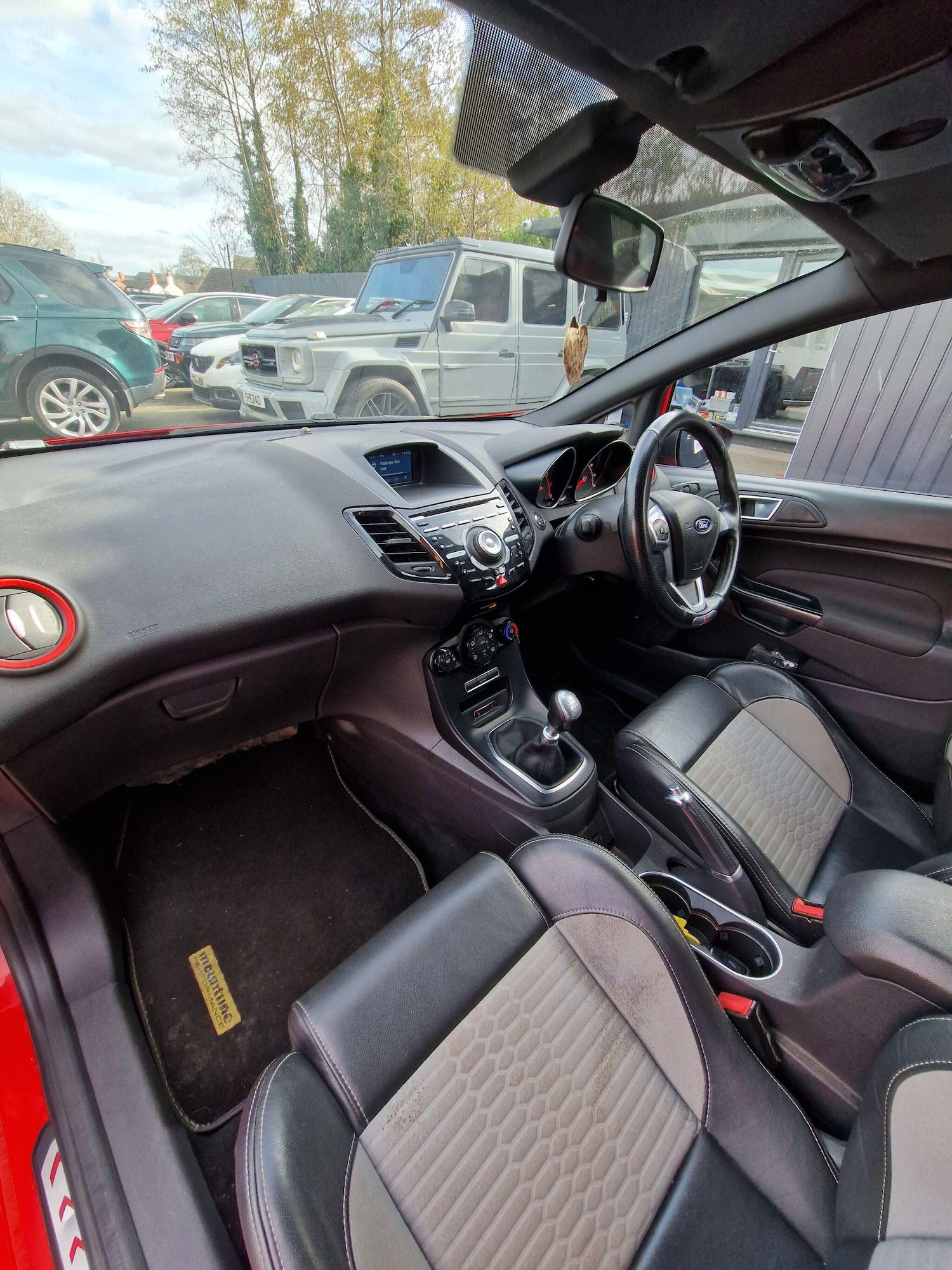 Used Ford Fiesta 2013 for sale - 77892845: Photo 37