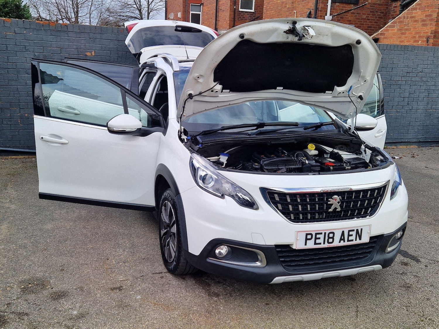 Used Peugeot 2008 2018 for sale - 77658638: Photo 12