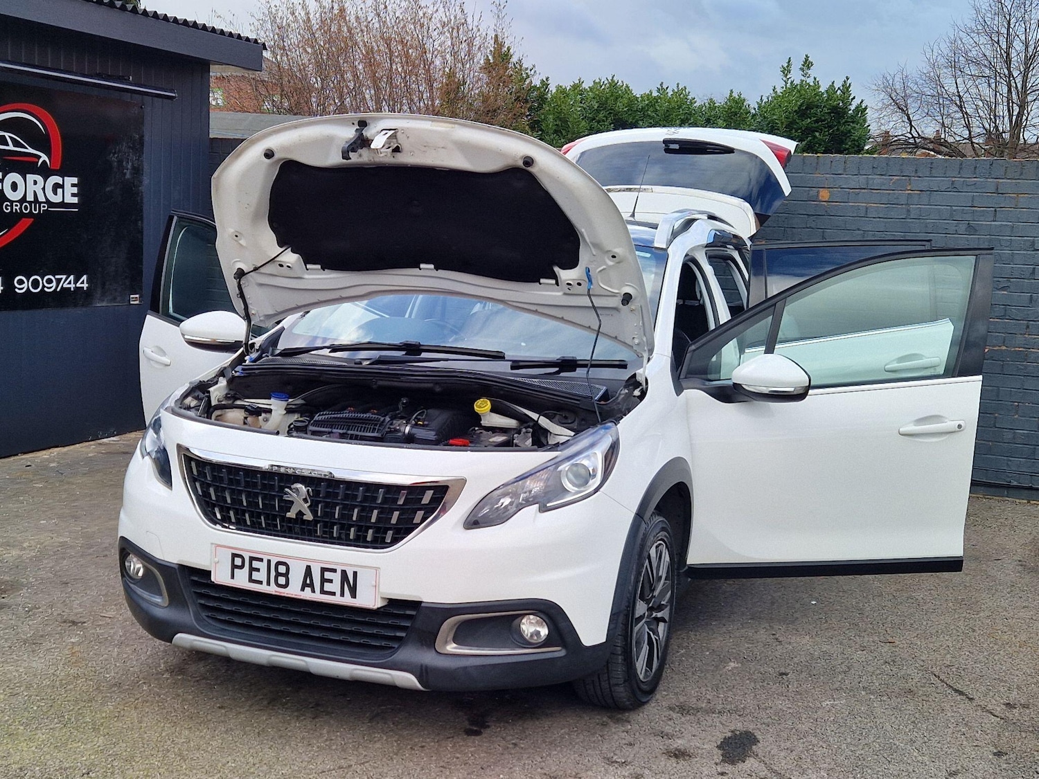 Used Peugeot 2008 2018 for sale - 77658638: Photo 14