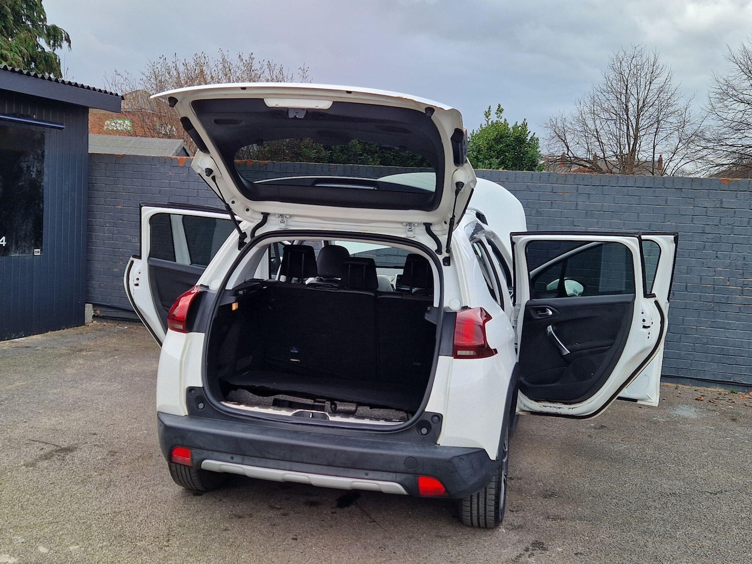 Used Peugeot 2008 2018 for sale - 77658638: Photo 21