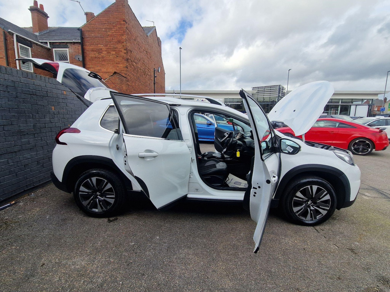 Used Peugeot 2008 2018 for sale - 77658638: Photo 22