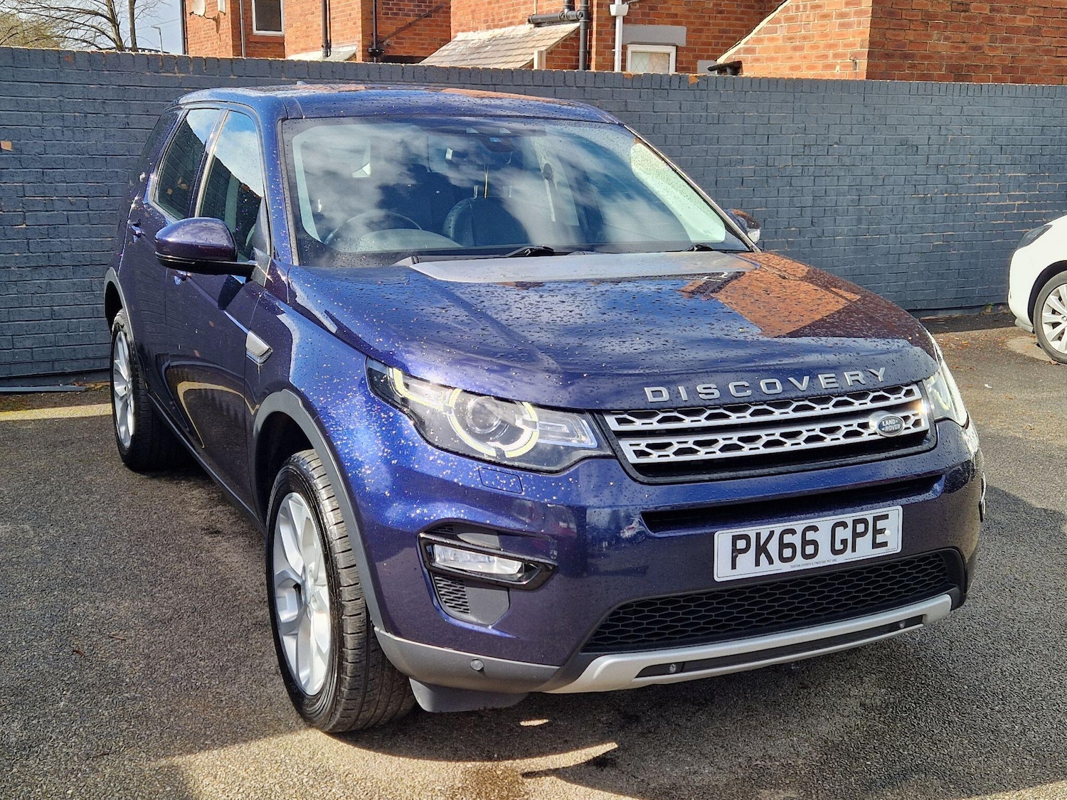 Used Land Rover Discovery Sport 2016 for sale - 78072178: Photo 3