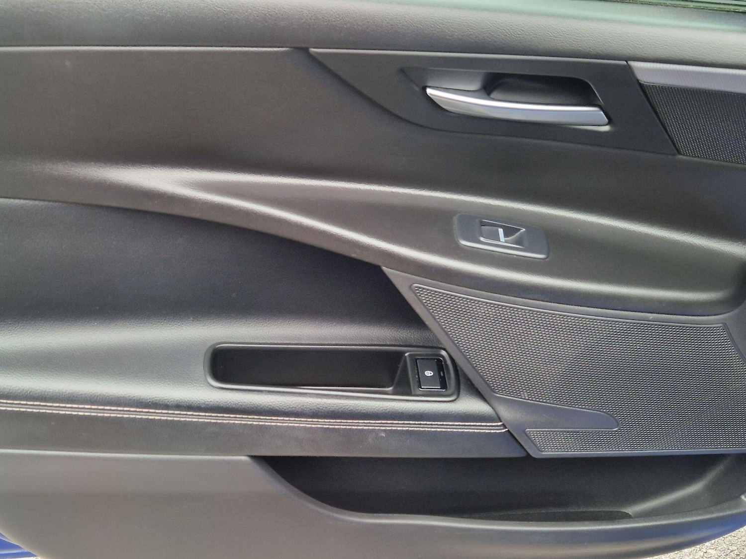 Used Jaguar XE 2017 for sale - 76832184: Photo 37