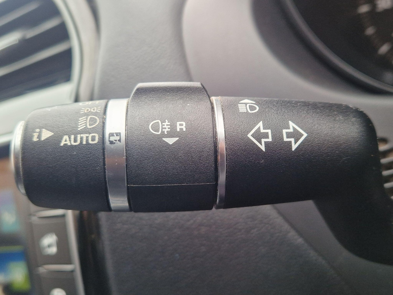 Used Jaguar XE 2017 for sale - 76832184: Photo 43