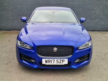 Used Jaguar XE 2017 for sale - 76832184: Photo