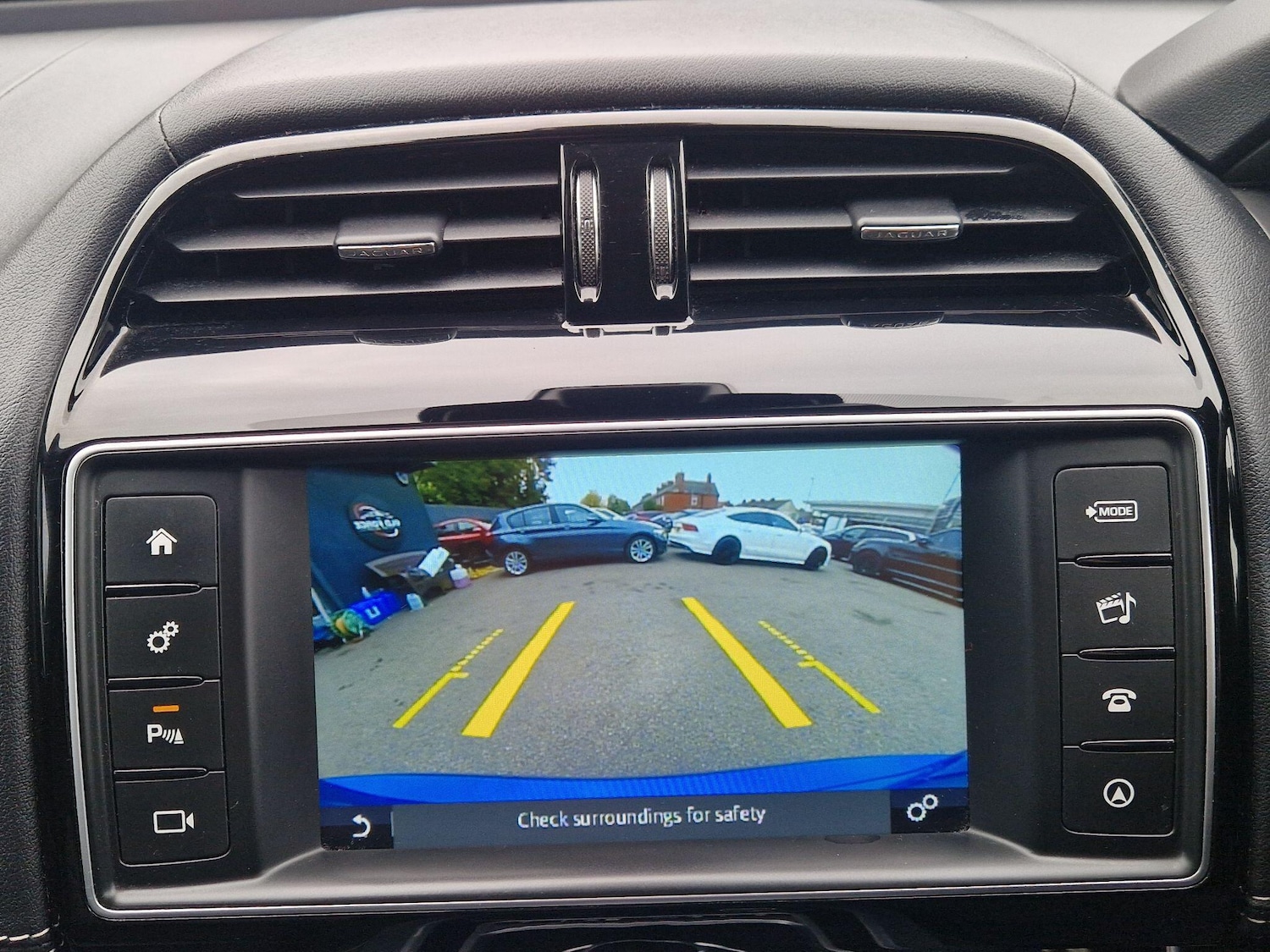 Used Jaguar XE 2017 for sale - 76832184: Photo 52