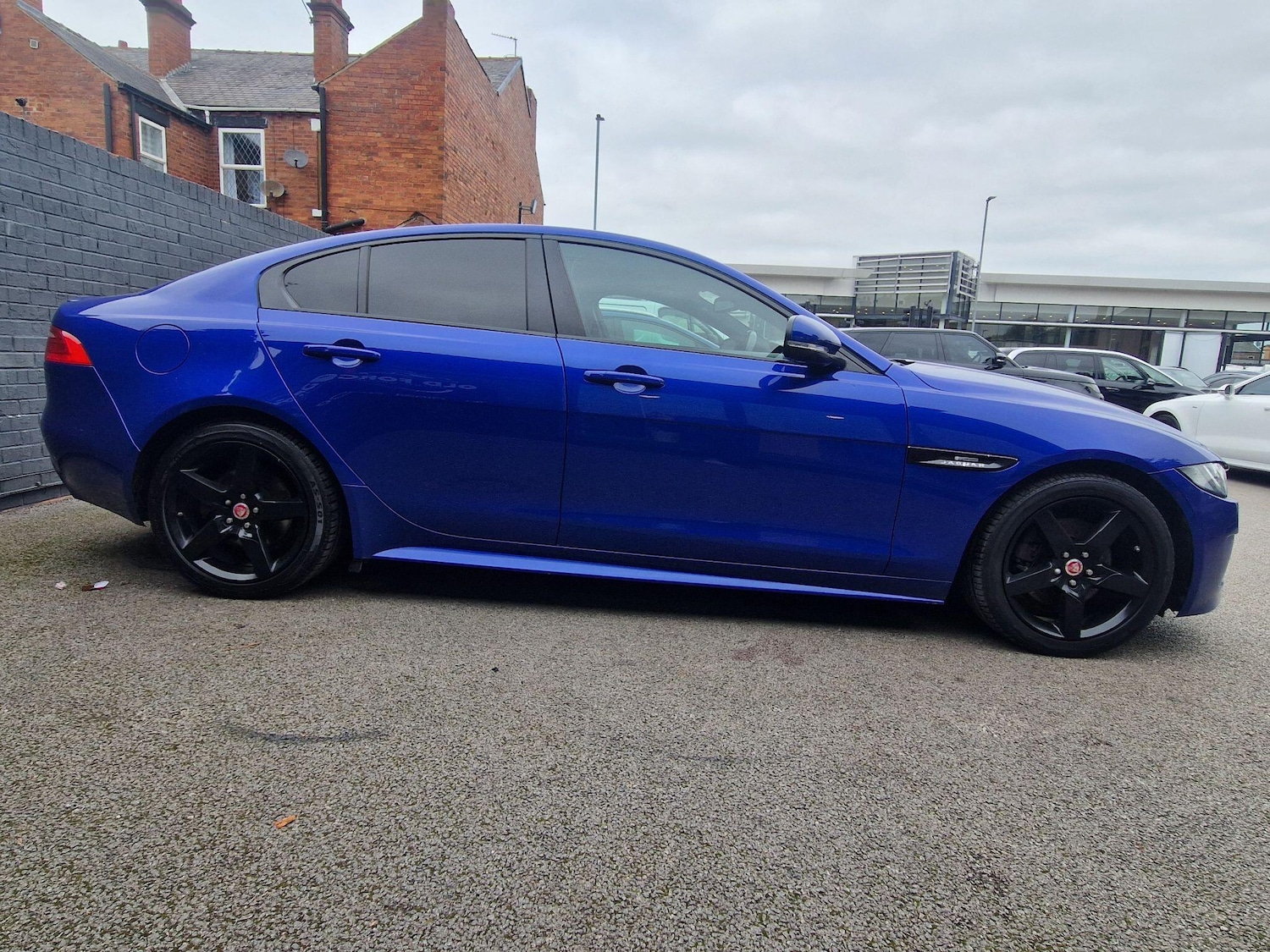 Used Jaguar XE 2017 for sale - 76832184: Photo 7