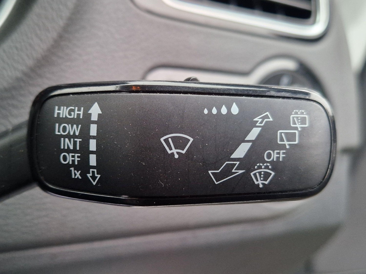 Used Volkswagen Polo 2015 for sale - 77479208: Photo 42