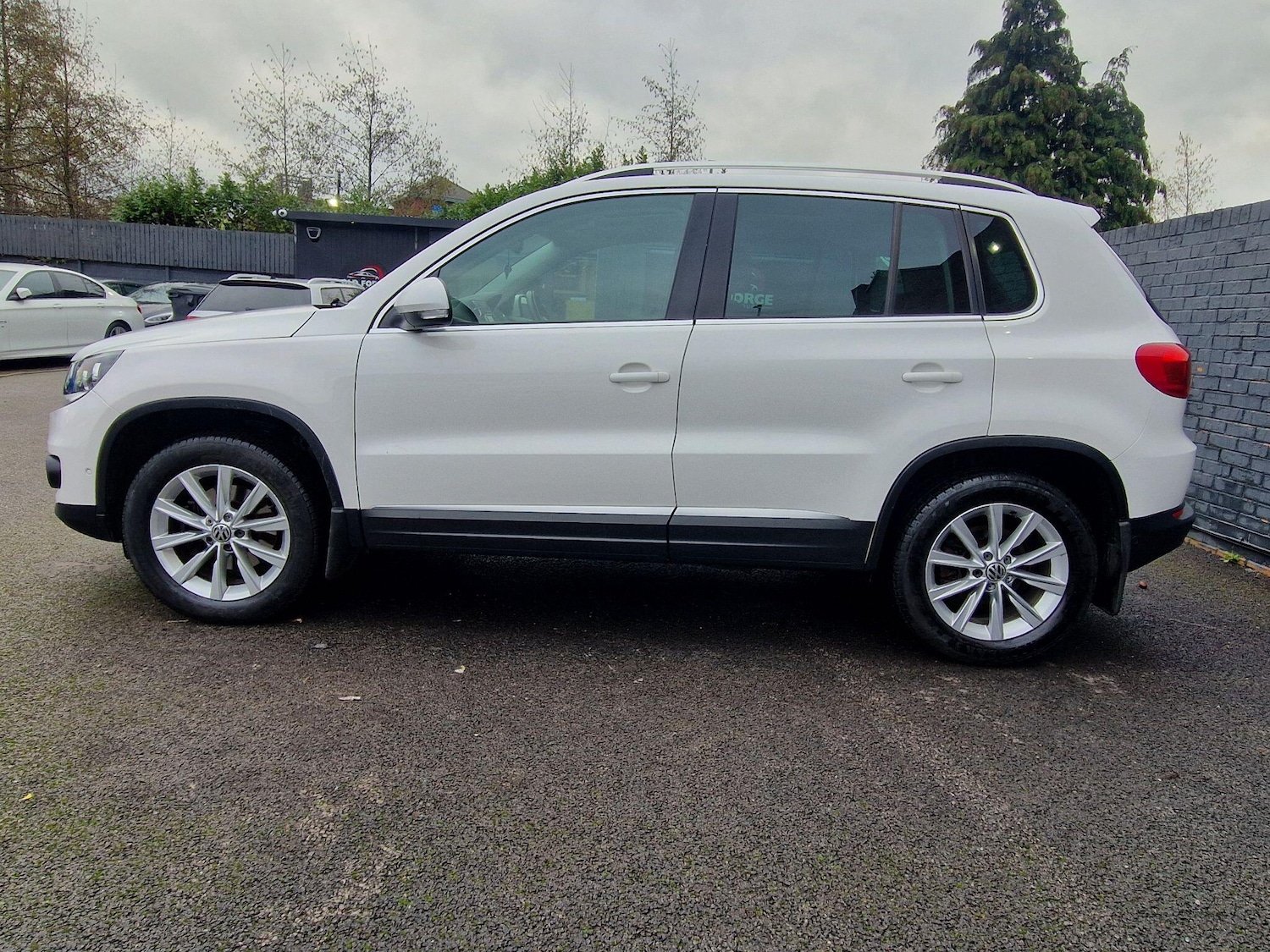 Used Volkswagen Tiguan for sale - 78147703: Photo 6