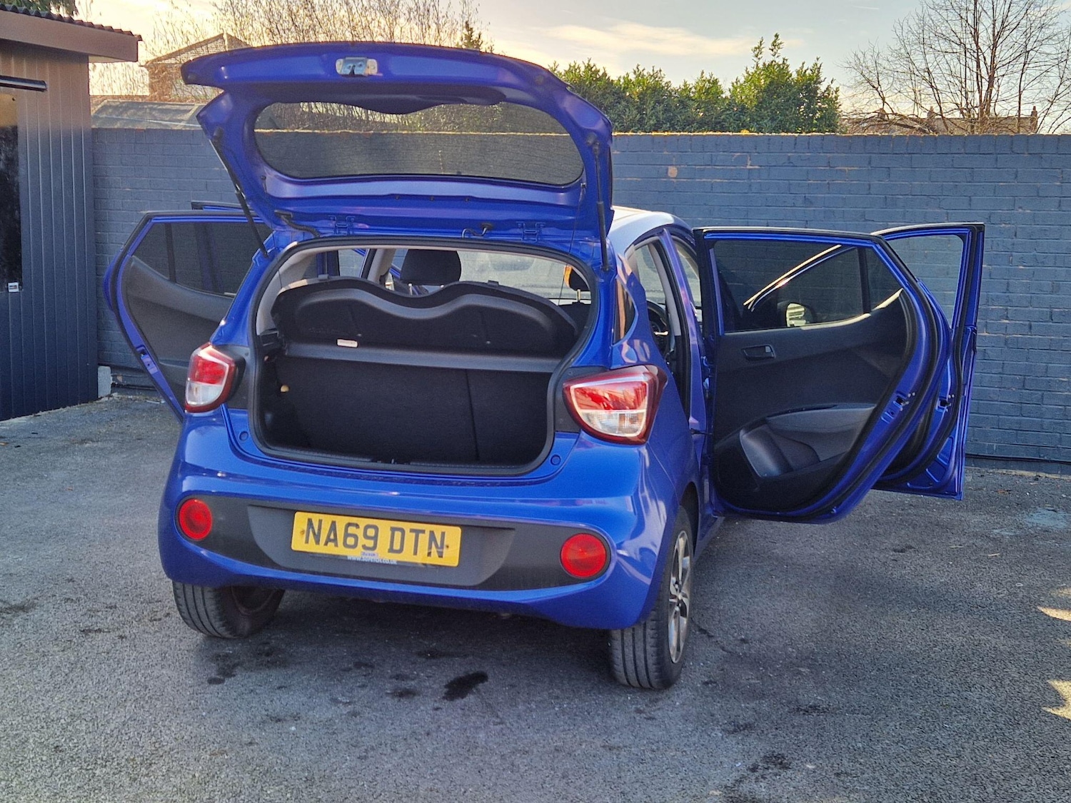 Used Hyundai i10 for sale - 77738355: Photo 22