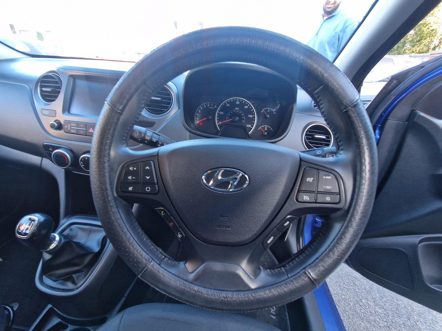 Used Hyundai i10 for sale - 77738355: Photo 46