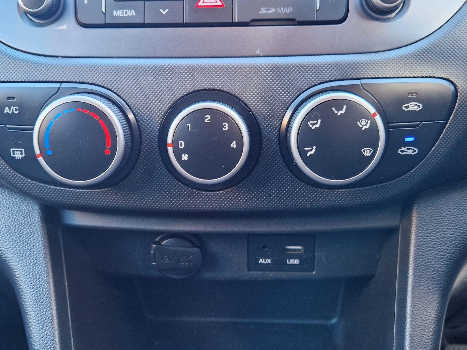 Used Hyundai i10 for sale - 77738355: Photo 52