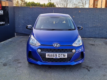 Used Hyundai i10 2019 for sale - 78784945: Photo