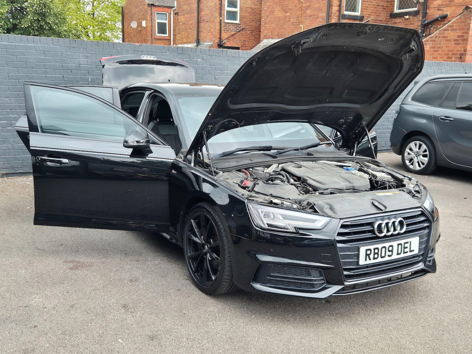 Used Audi A4 2017 for sale - 76781170: Photo 11