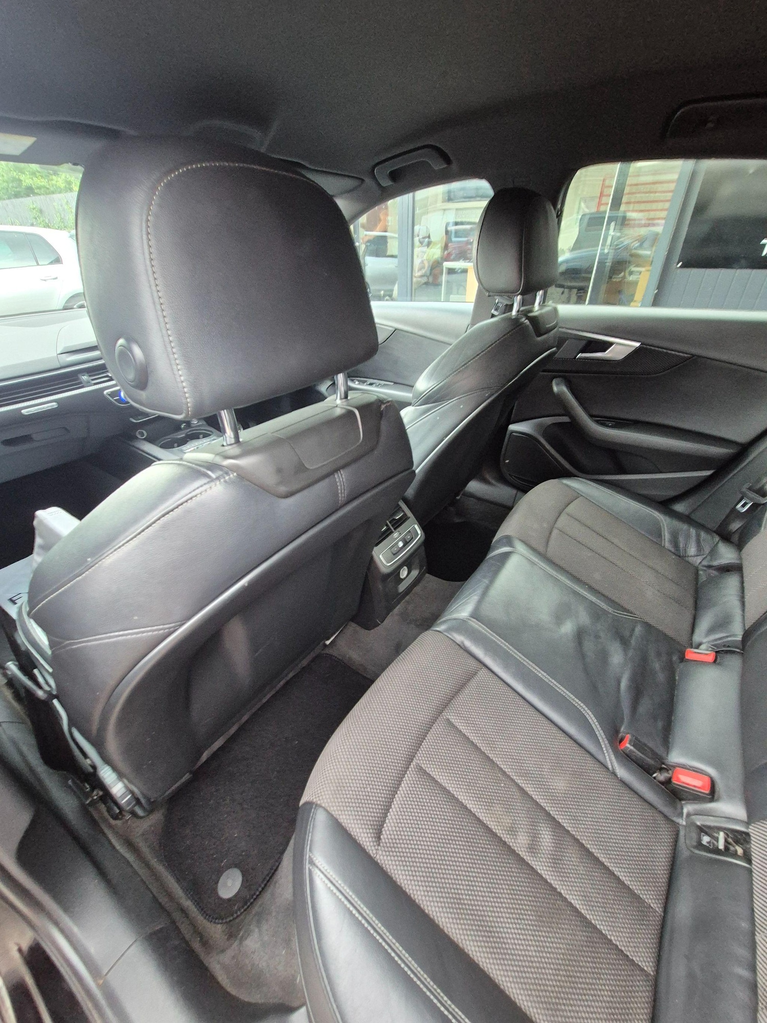 Used Audi A4 2017 for sale - 76781170: Photo 37