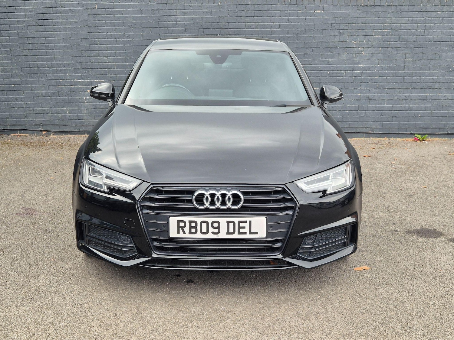 Used Audi A4 2017 for sale - 76781170: Photo 4