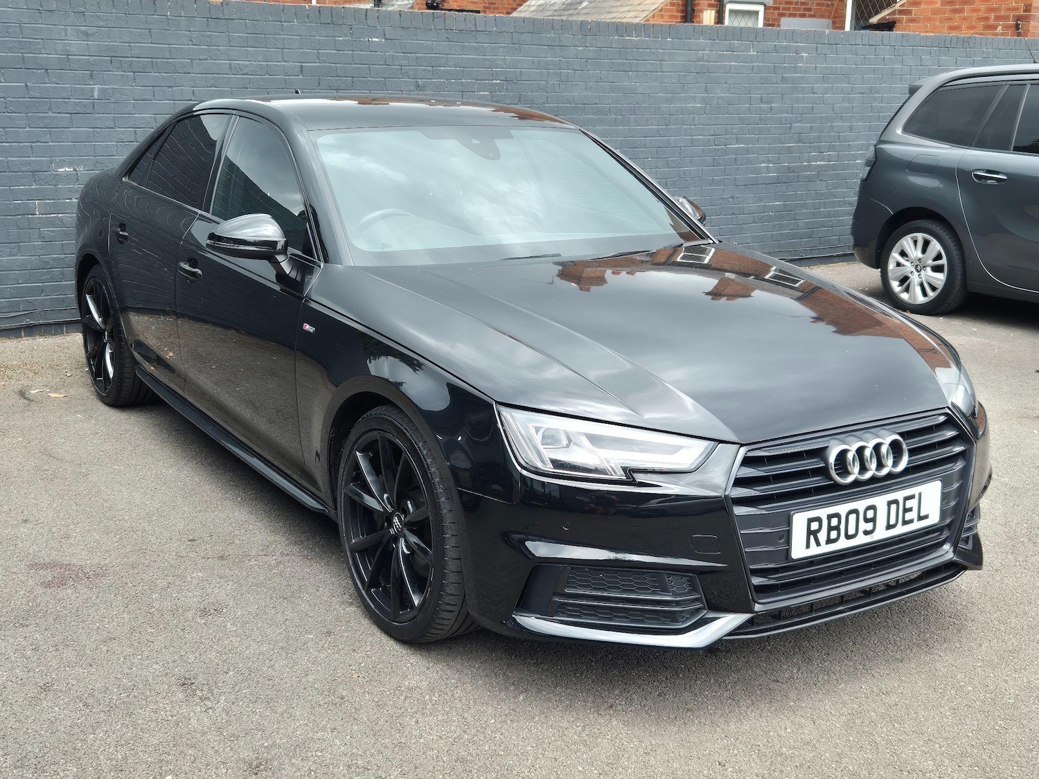 Used Audi A4 2017 for sale - 76781170: Photo 5