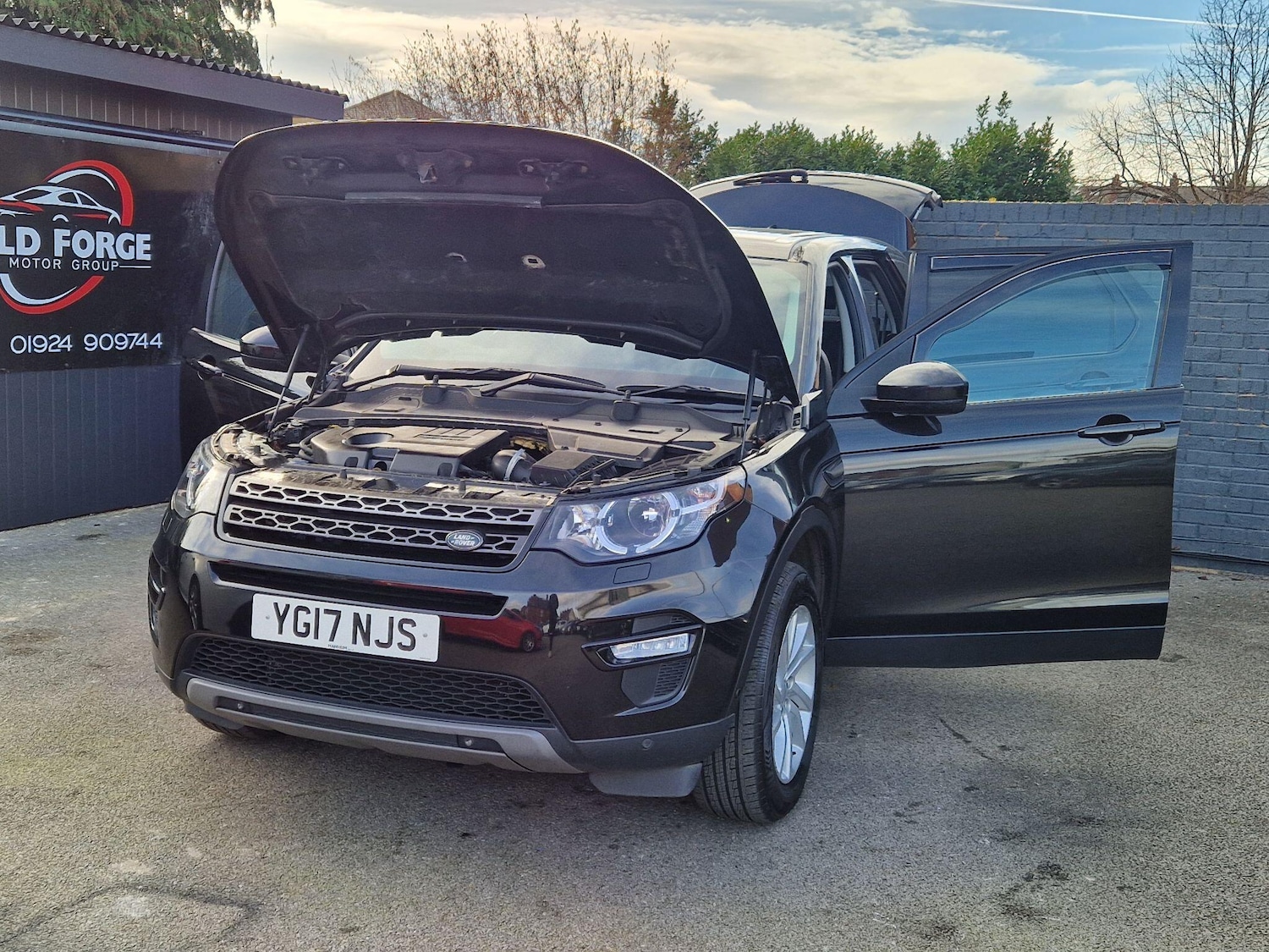 Used Land Rover Discovery Sport 2017 for sale - 77670307: Photo 14