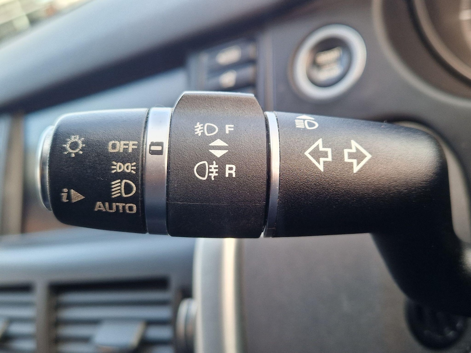 Used Land Rover Discovery Sport 2017 for sale - 77670307: Photo 46