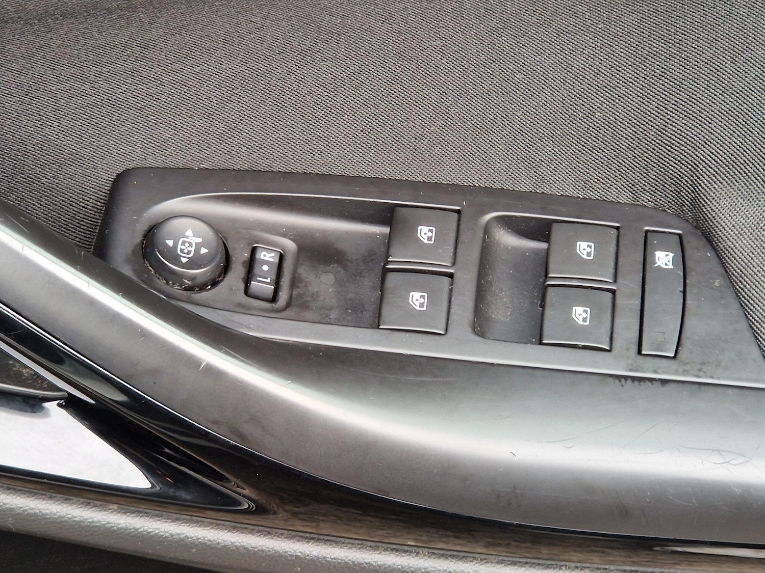 Used Vauxhall Astra for sale - 78071958: Photo 32