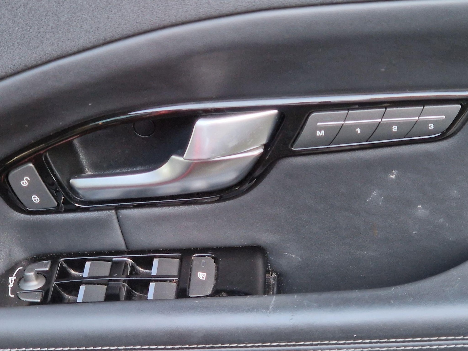 Used Land Rover Range Rover Evoque 2015 for sale - 76927047: Photo 31