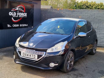 Used Peugeot 208 2014 for sale - 78260405: Photo