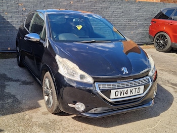 Used Peugeot 208 2014 for sale - 78260405: Photo