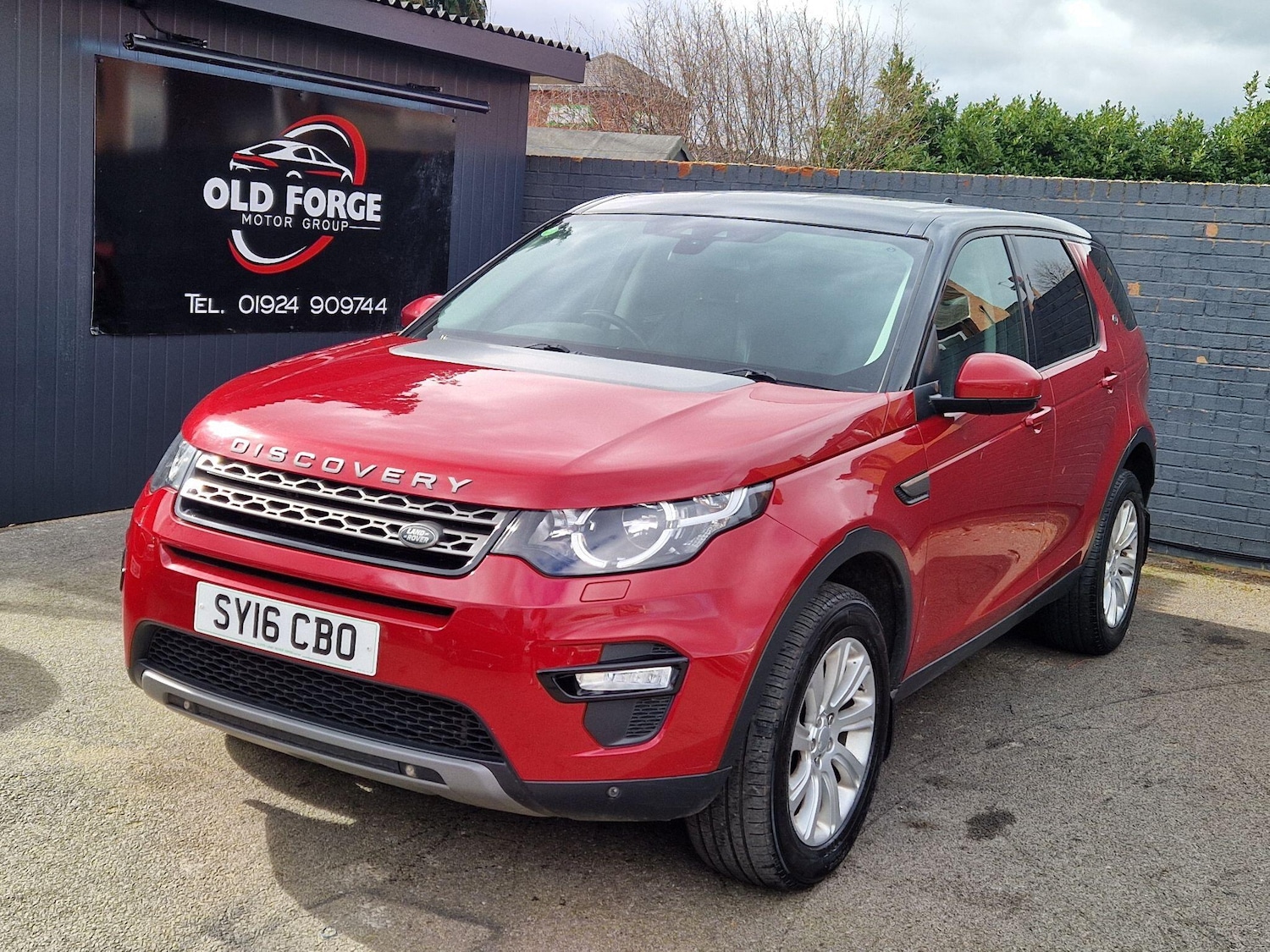 Used Land Rover Discovery Sport for sale - 77883321: Photo 1