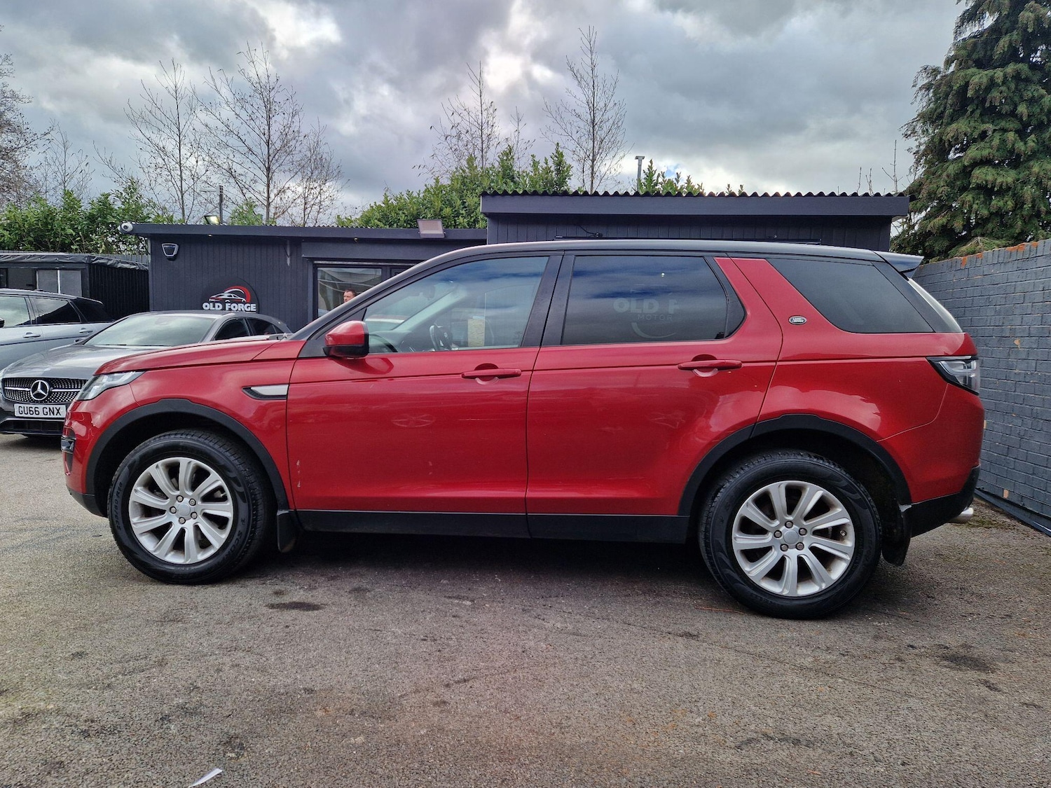 Used Land Rover Discovery Sport for sale - 77883321: Photo 6